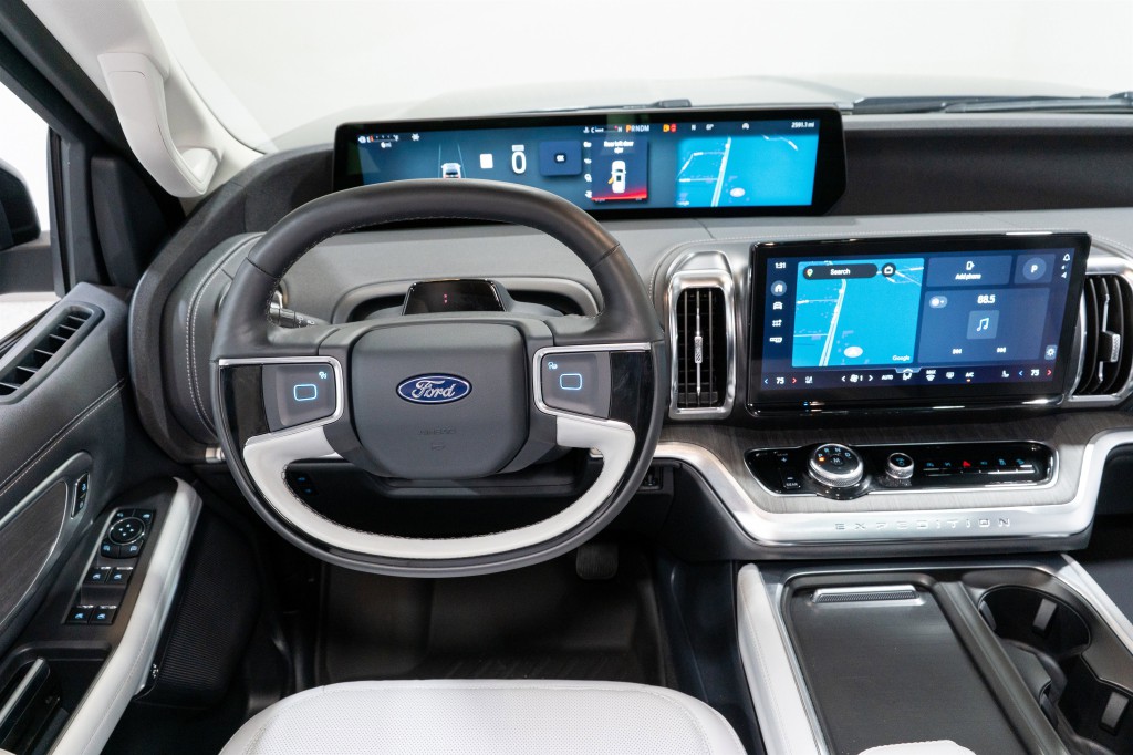 2025 Ford Expedition Image 12