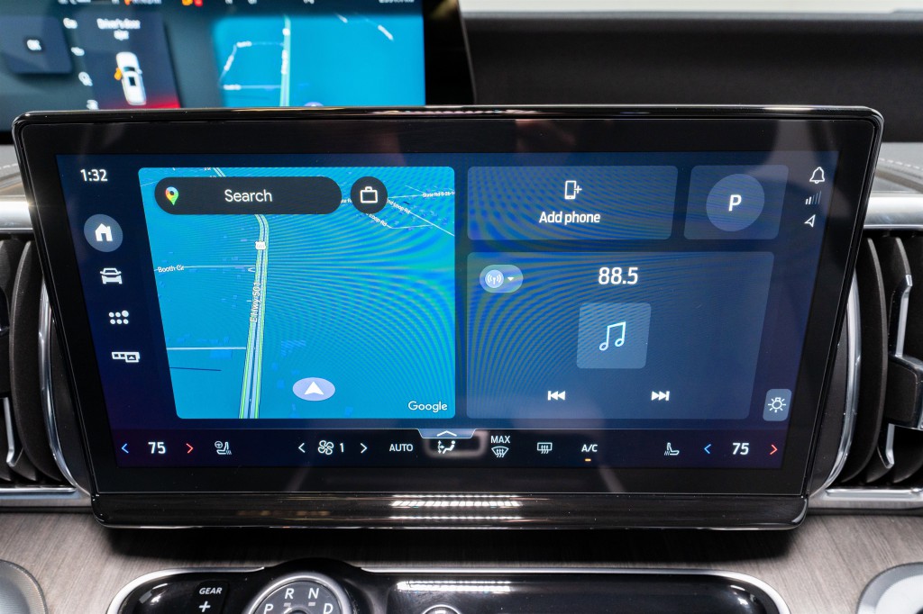 2025 Ford Expedition Image 19