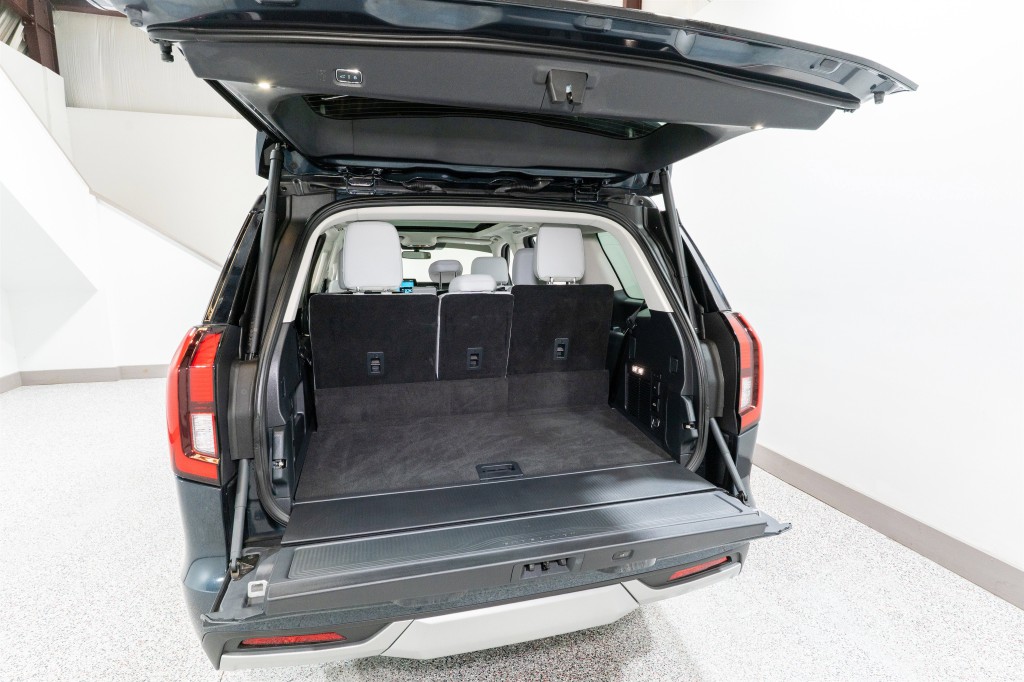 2025 Ford Expedition Image 35