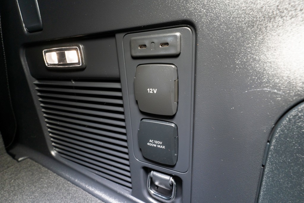 2025 Ford Expedition Image 36