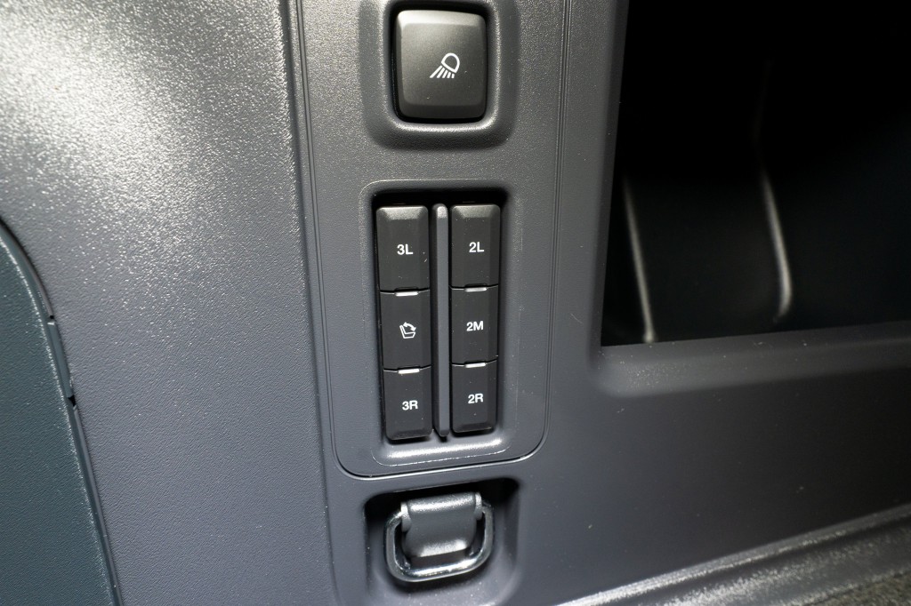 2025 Ford Expedition Image 37