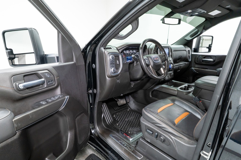 2023 GMC Sierra 2500 Image 14