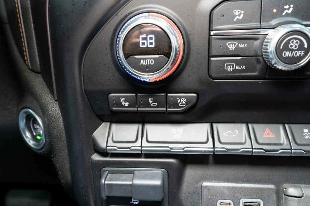 2023 GMC Sierra 2500 Image 24