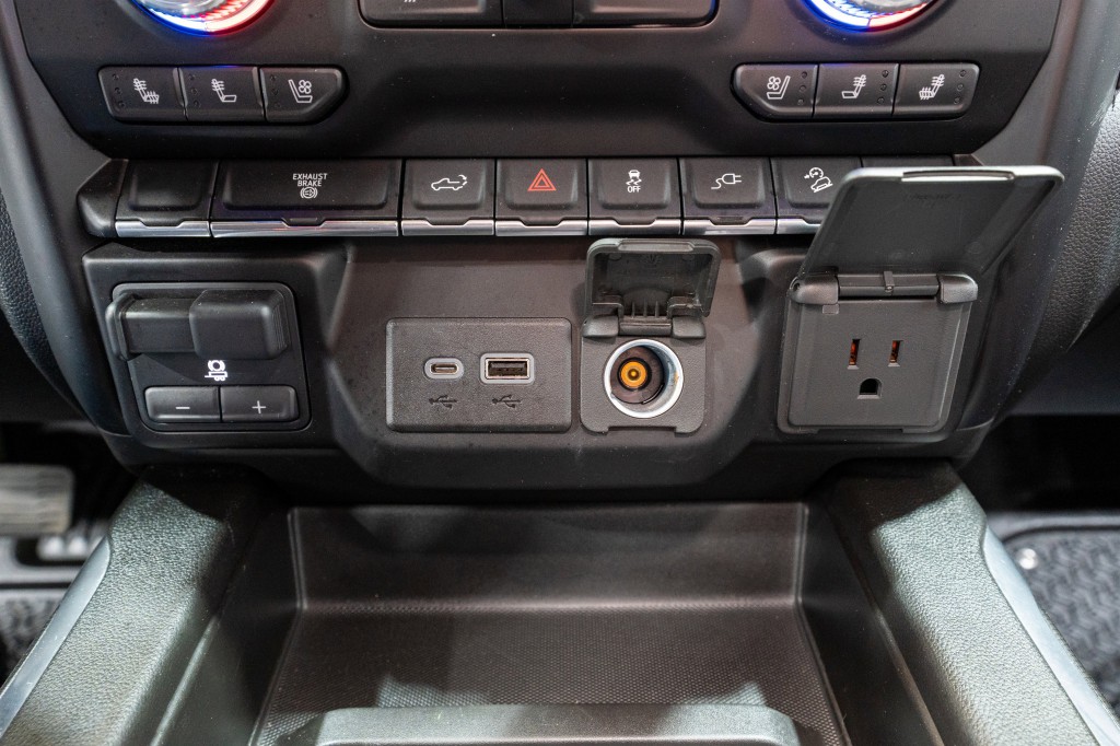 2023 GMC Sierra 2500 Image 25