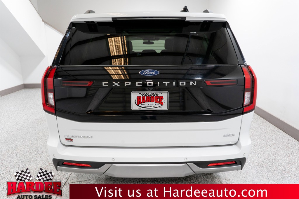 2025 Ford Expedition Image 4