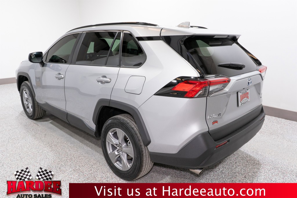 2024 Toyota Rav4 Image 3