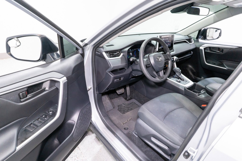 2024 Toyota Rav4 Image 12