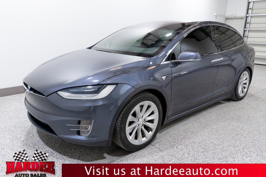 2020 Tesla Model X Image 2
