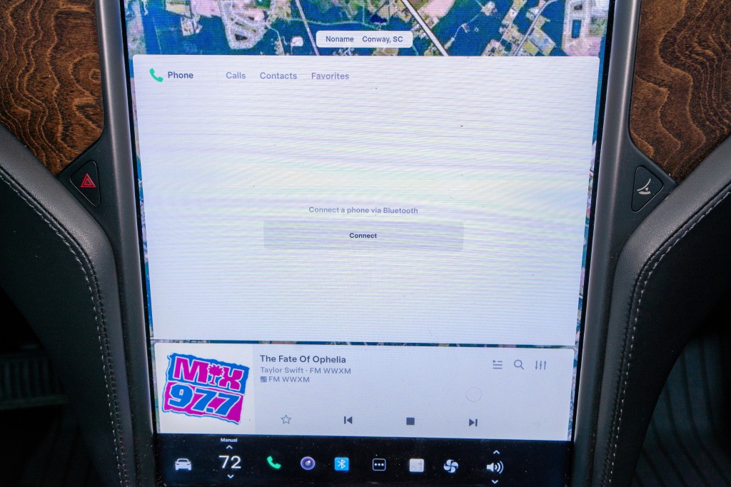 2020 Tesla Model X Image 17