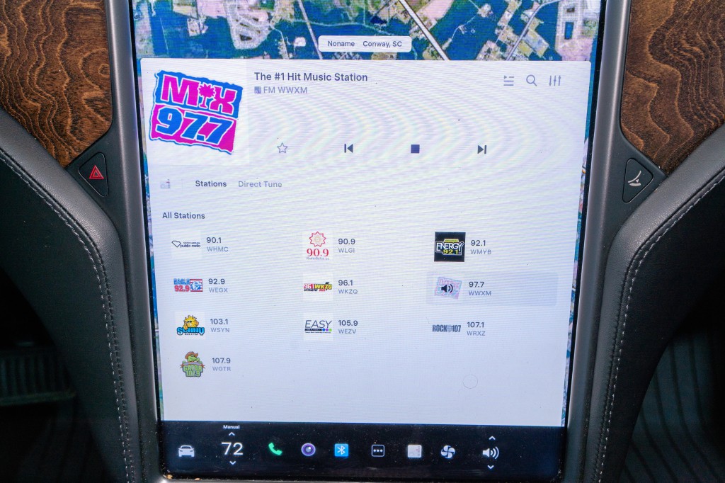 2020 Tesla Model X Image 18