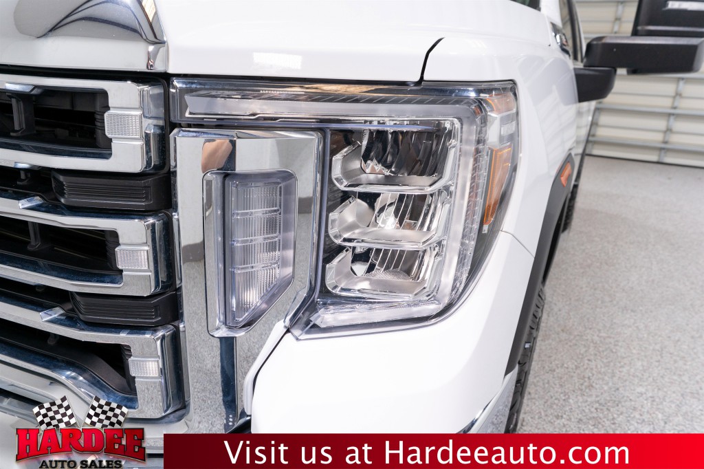 2022 GMC Sierra 2500 Image 8