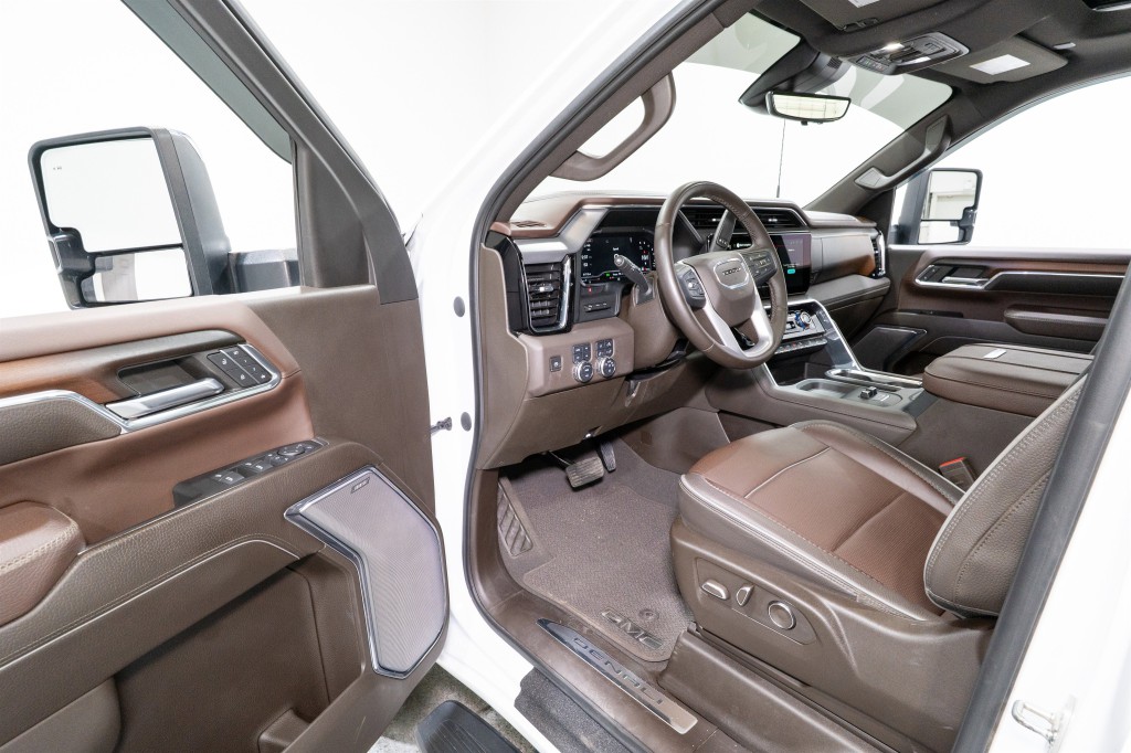 2024 GMC Sierra 2500 Image 14