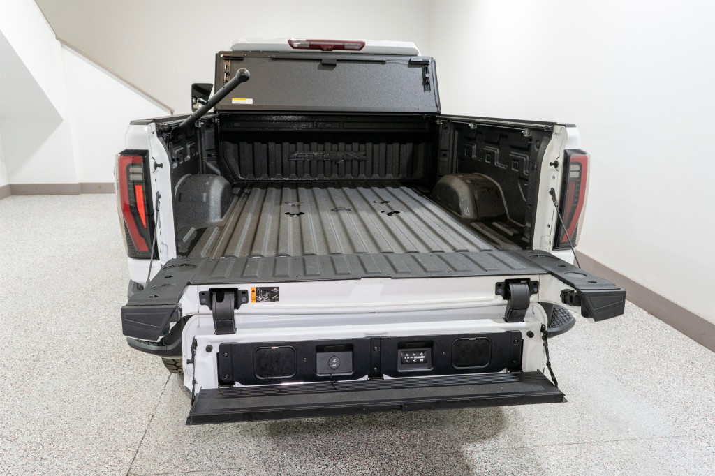 2024 GMC Sierra 2500 Image 12