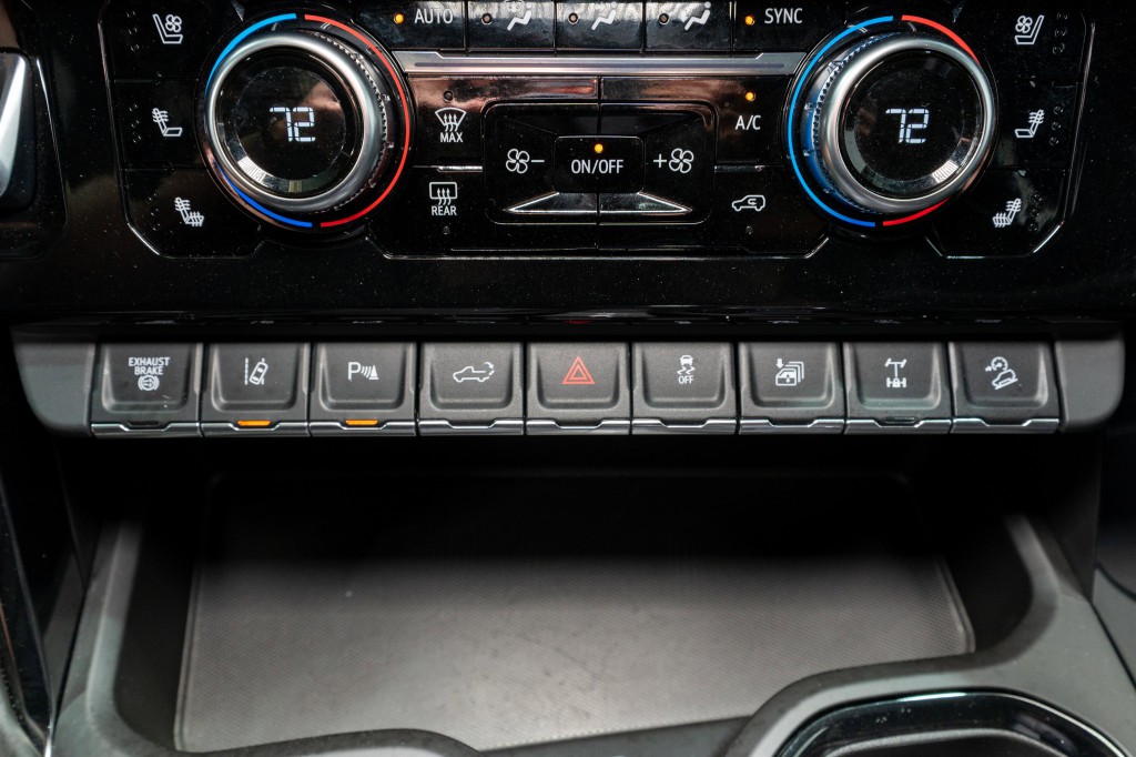 2024 GMC Sierra 2500 Image 32