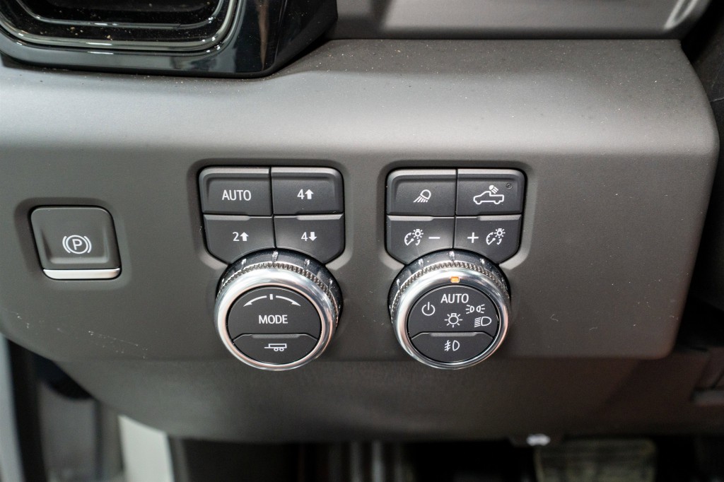 2024 GMC Sierra 2500 Image 40