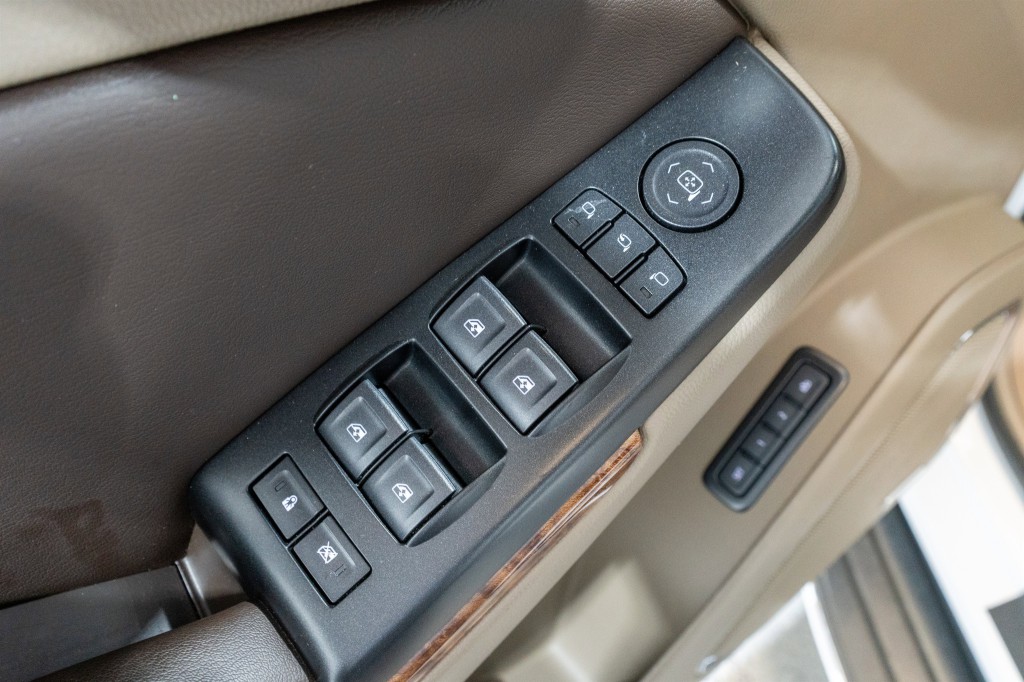 2019 Chevrolet Tahoe Image 14