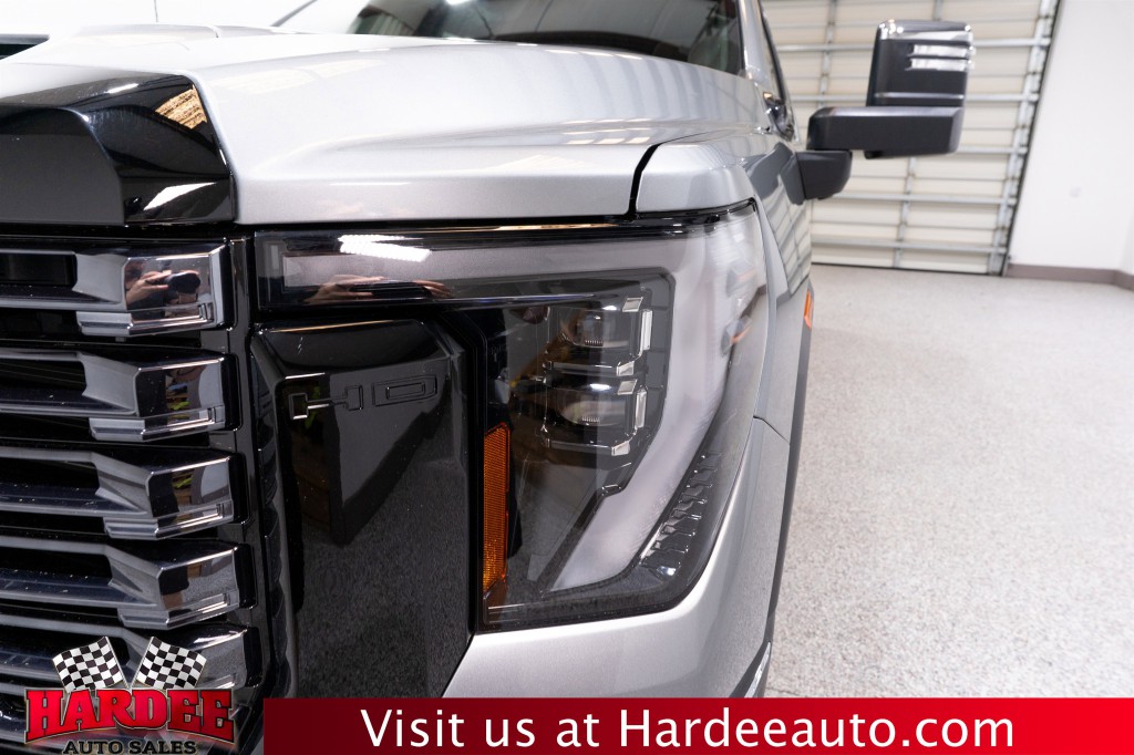 2025 GMC Sierra 2500 Image 8