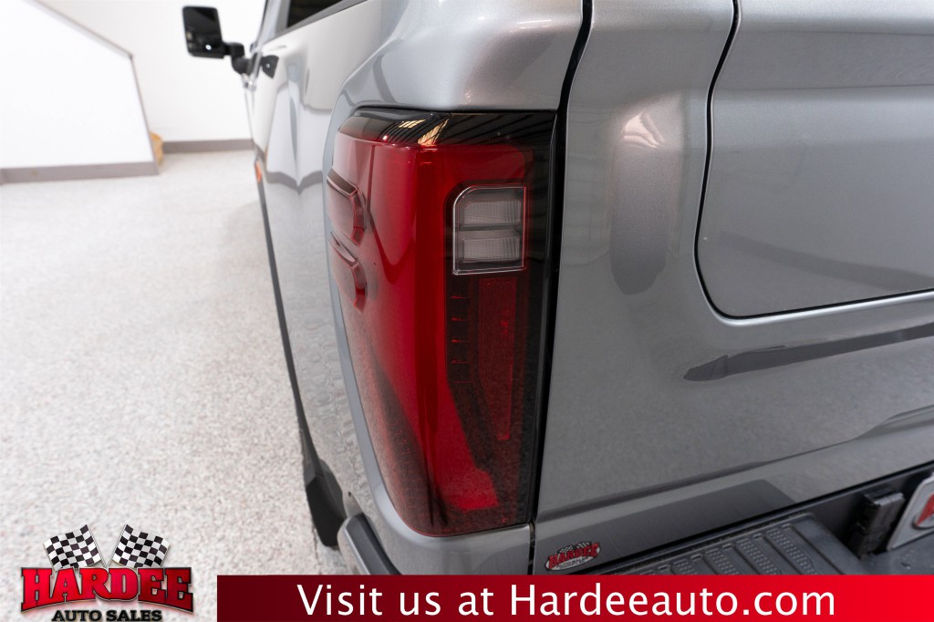 2025 GMC Sierra 2500 Image 9