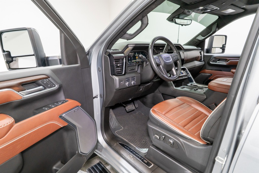 2025 GMC Sierra 2500 Image 16