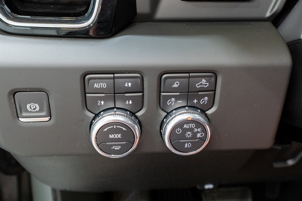 2025 GMC Sierra 2500 Image 37