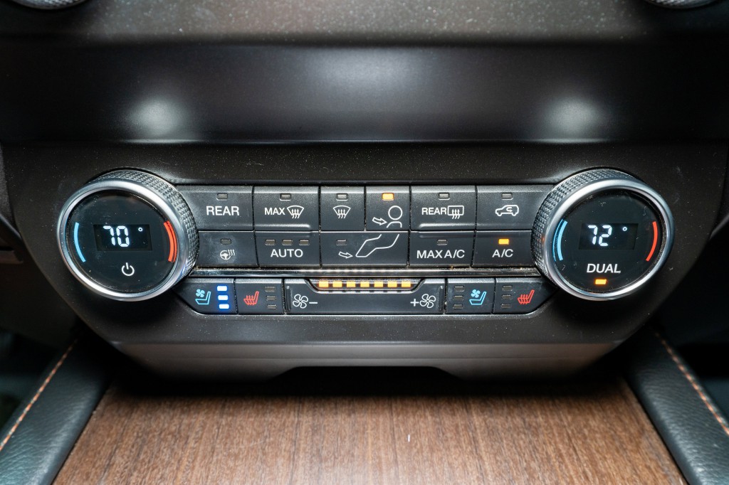 2020 Ford Expedition Image 25