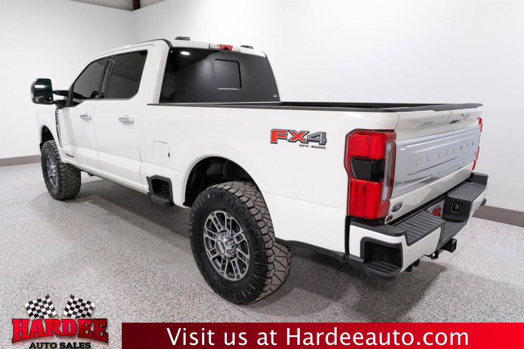 2025 Ford F-250 Image 3