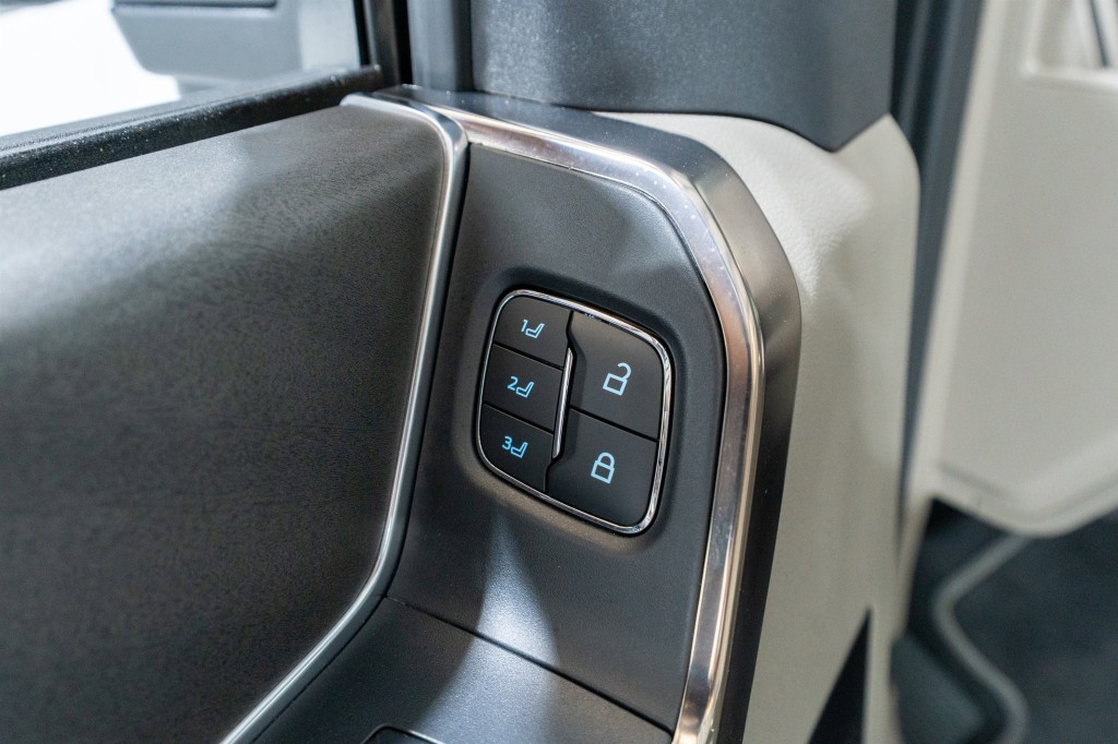 2025 Ford F-250 Image 17