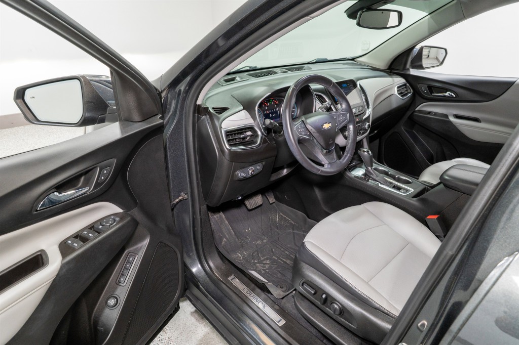 2020 Chevrolet Equinox Image 12