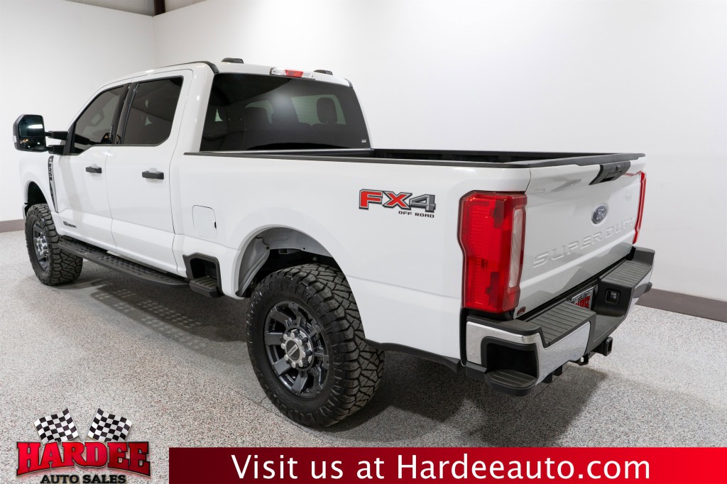 2024 Ford F-250 Image 3