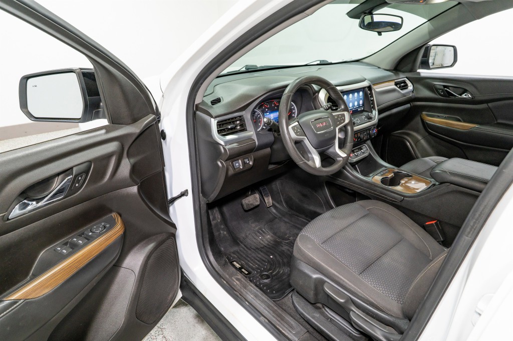 2021 GMC Acadia Image 12