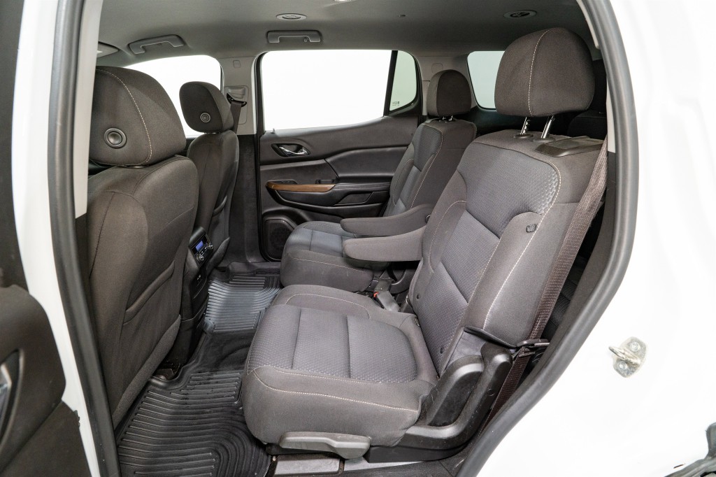 2021 GMC Acadia Image 30