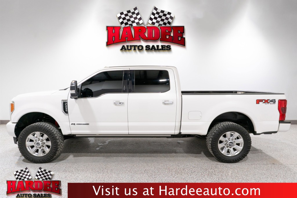 2017 Ford F-250 Image 1