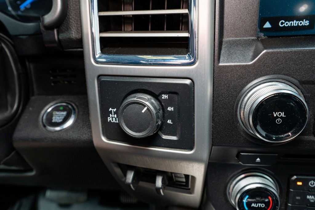 2017 Ford F-250 Image 28