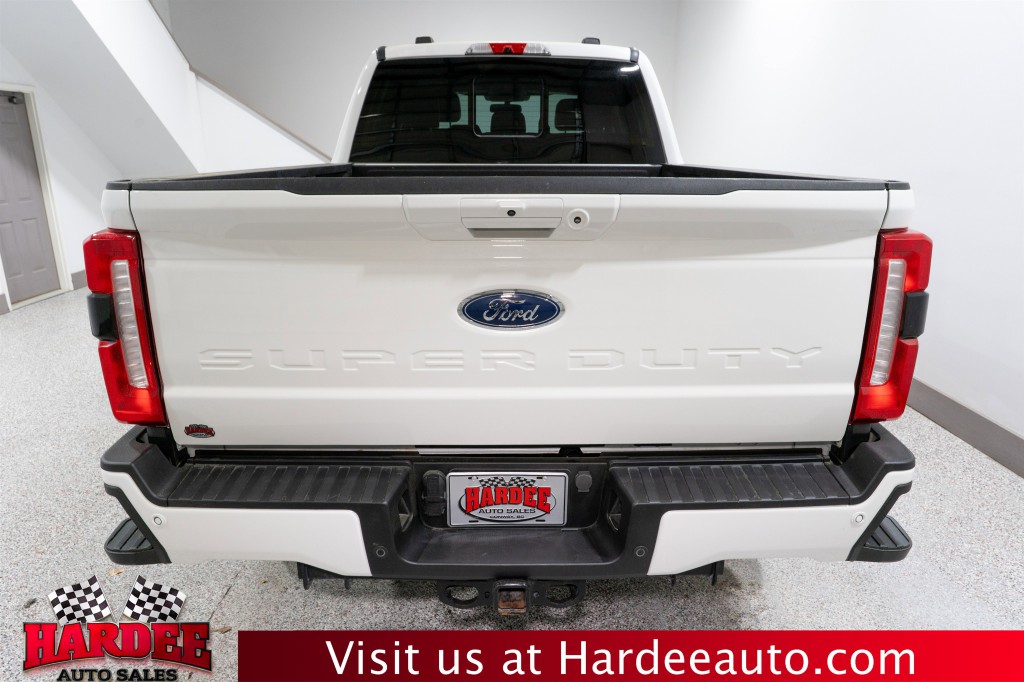 2023 Ford F-250 Image 4