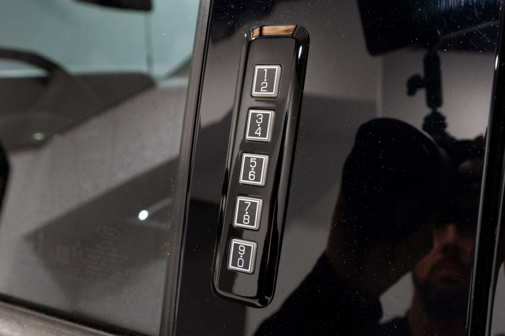 2023 Ford F-250 Image 12