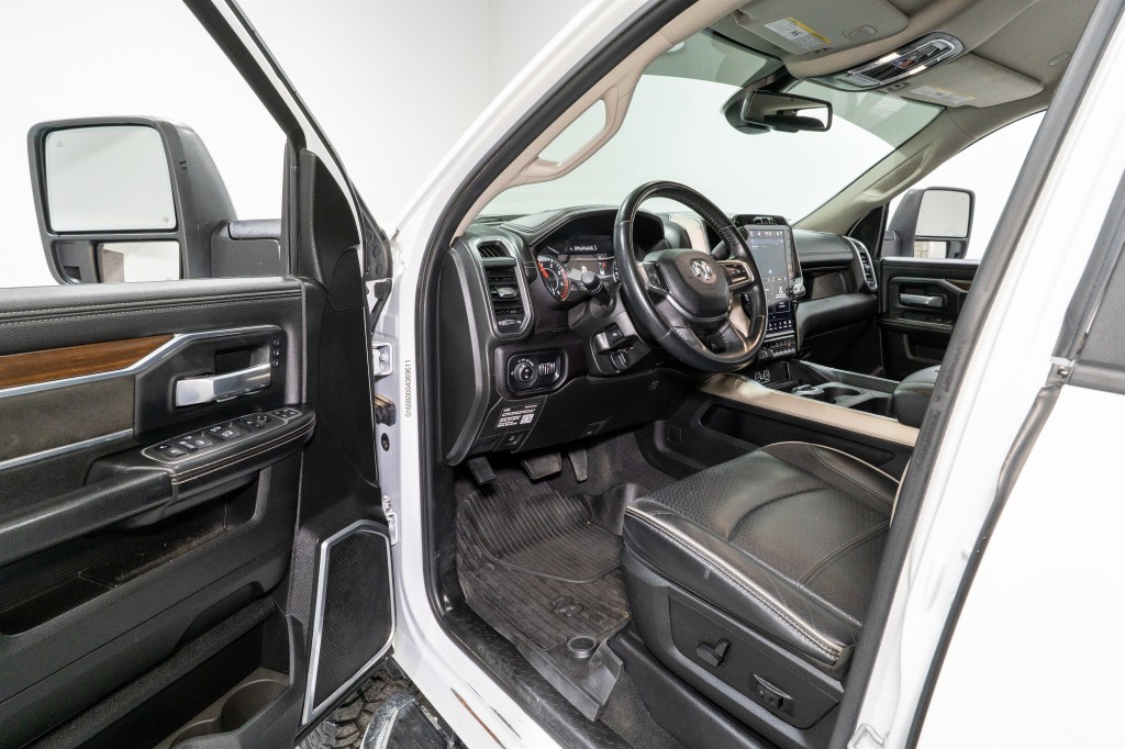 2023 RAM 2500 Image 13