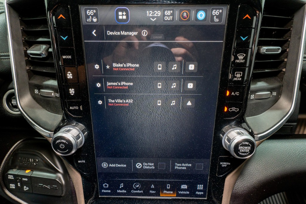 2023 RAM 2500 Image 21