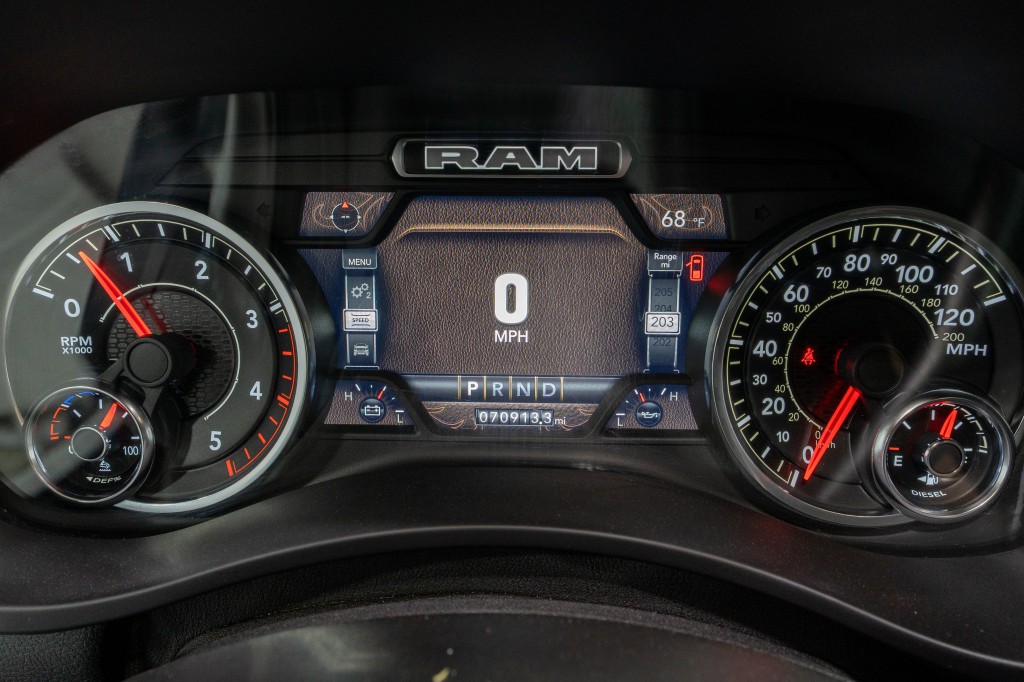 2023 RAM 2500 Image 24