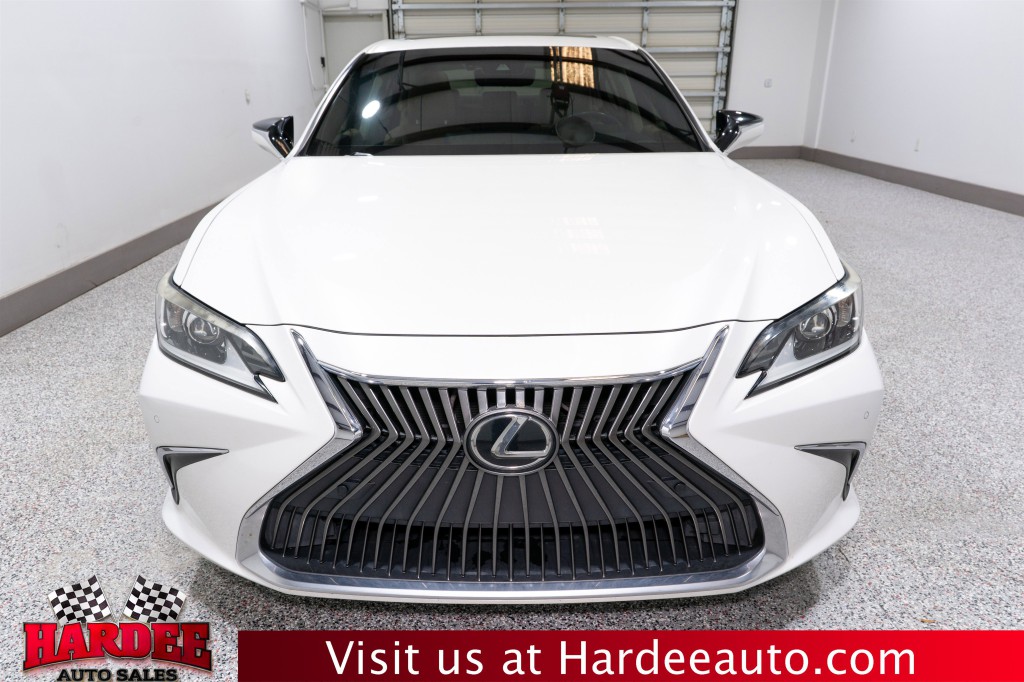 2019 Lexus ES Image 7