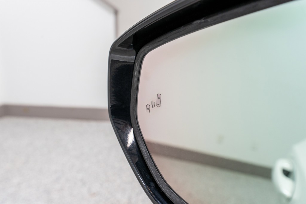 2019 Lexus ES Image 13