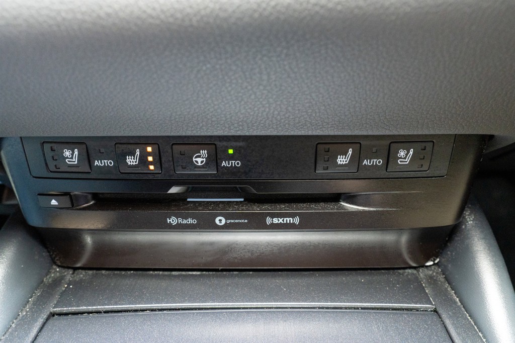 2019 Lexus ES Image 25