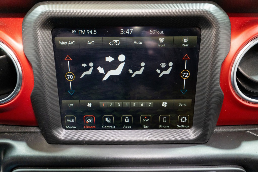 2022 Jeep Wrangler Image 16