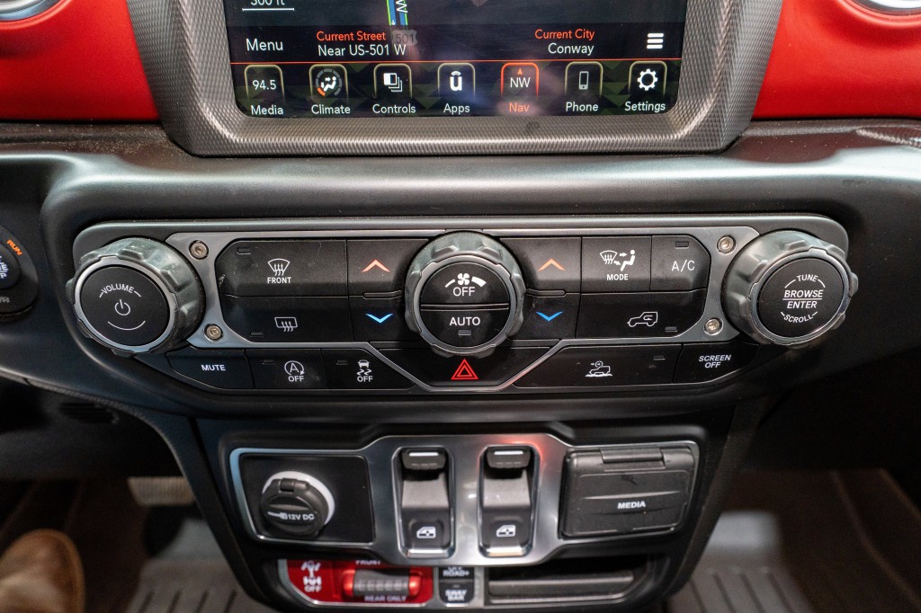 2022 Jeep Wrangler Image 18