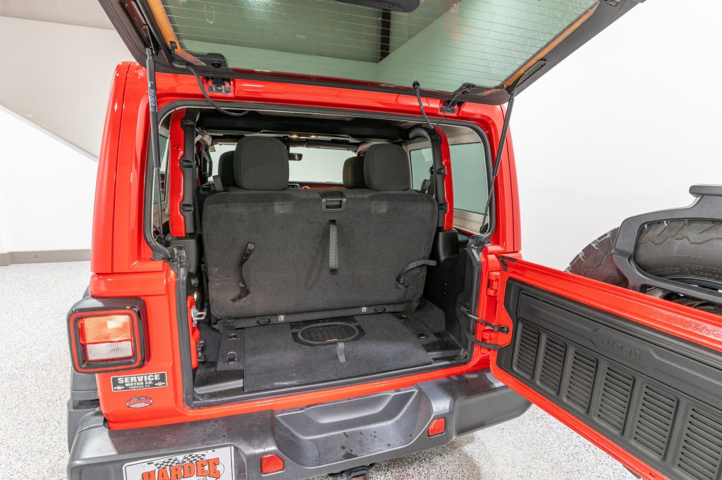 2022 Jeep Wrangler Image 31