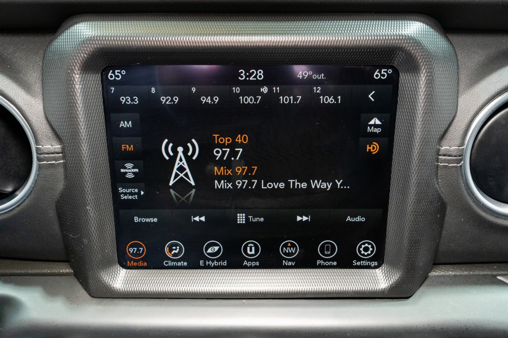 2023 Jeep Wrangler Image 16