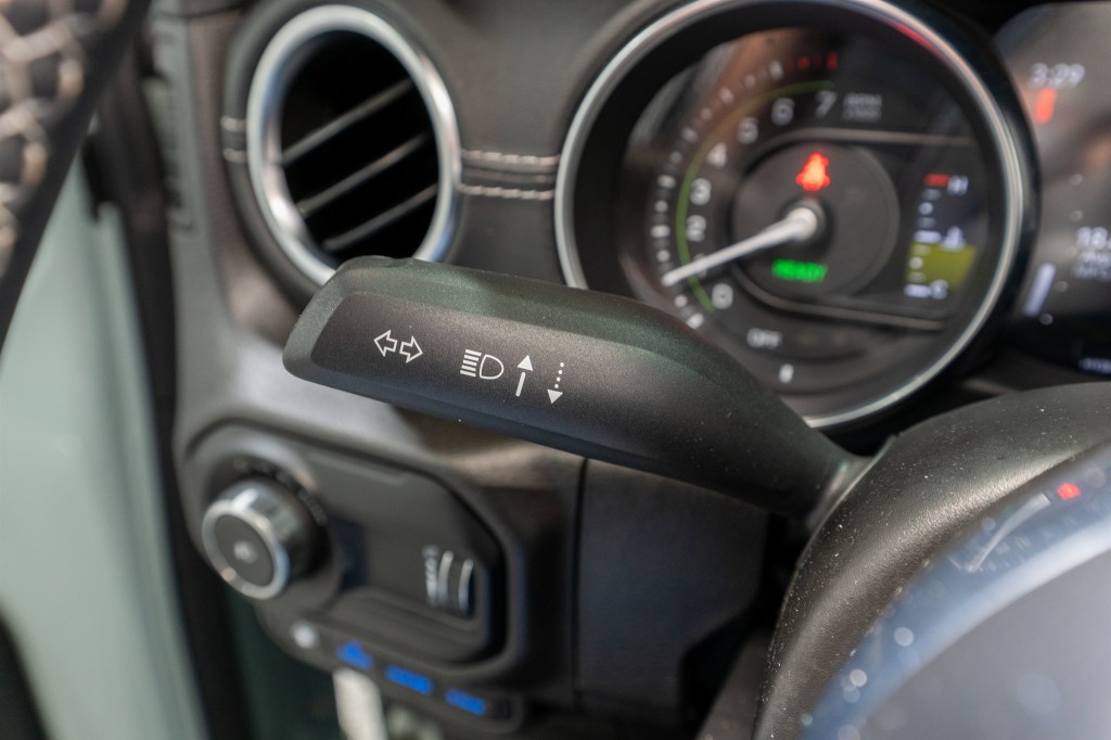 2023 Jeep Wrangler Image 28