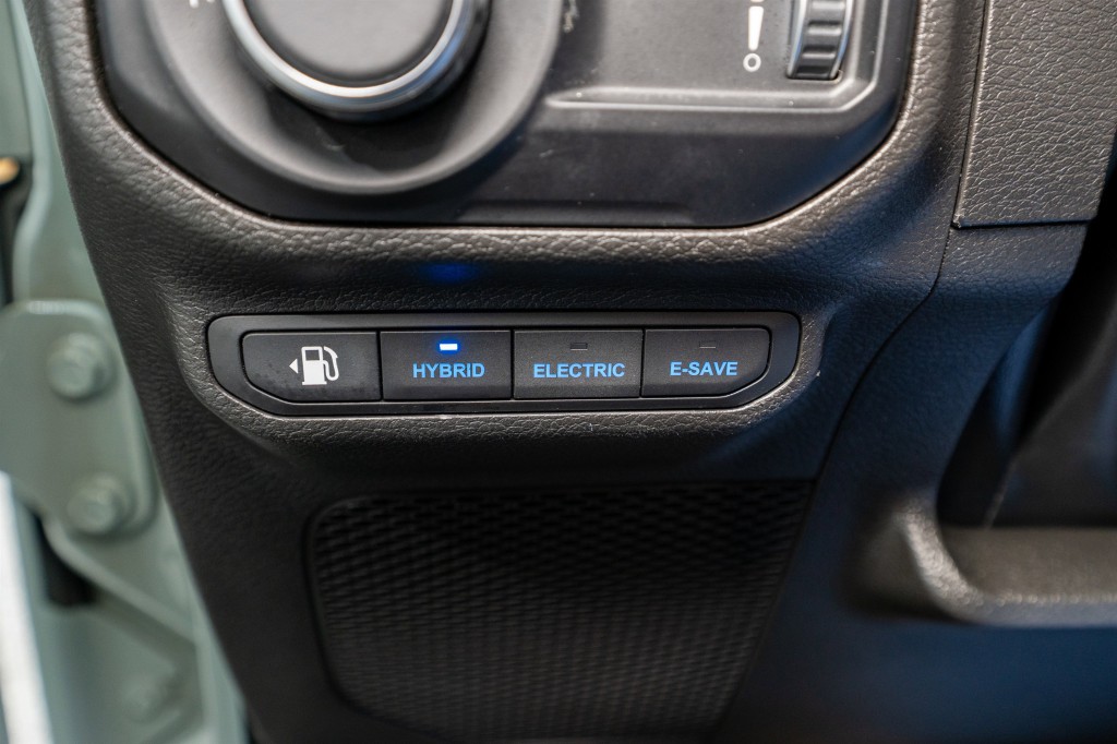 2023 Jeep Wrangler Image 31