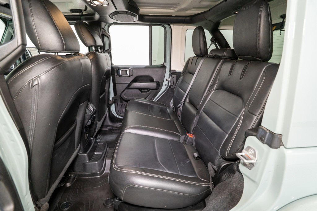 2023 Jeep Wrangler Image 32