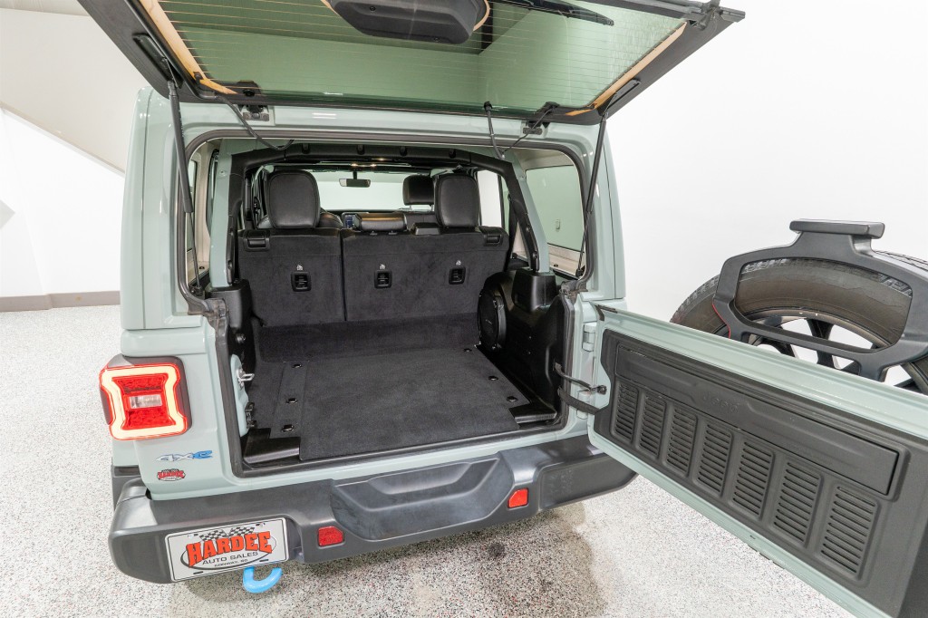 2023 Jeep Wrangler Image 33