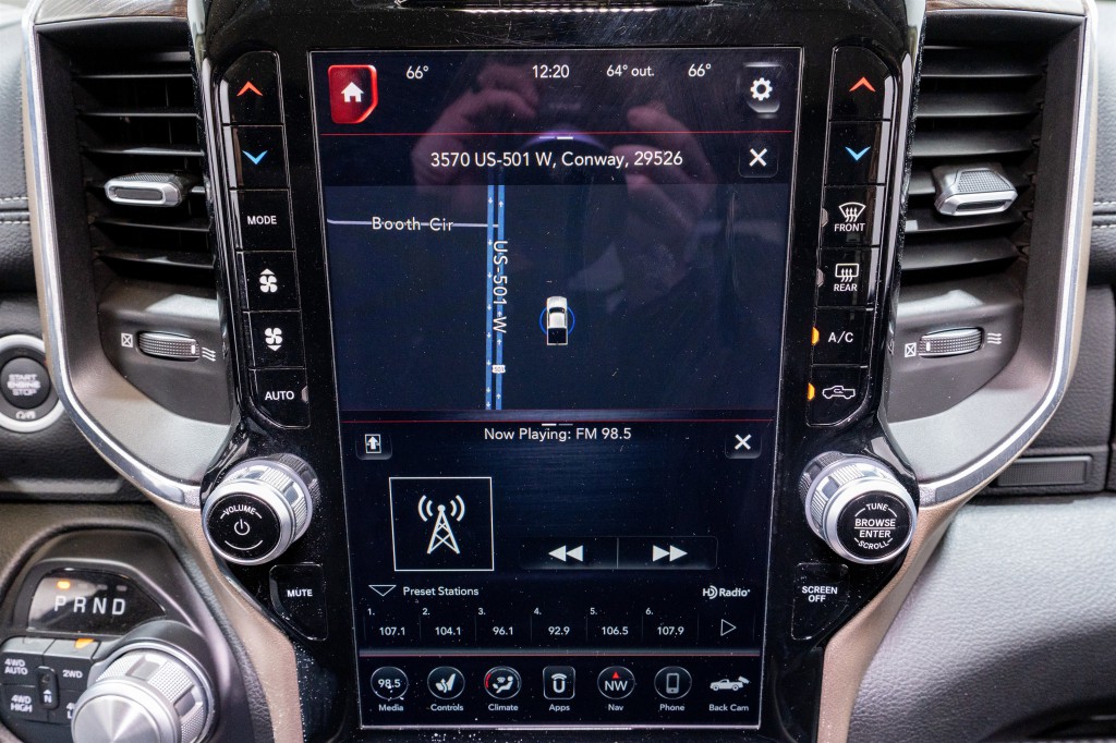 2020 RAM 1500 Image 18